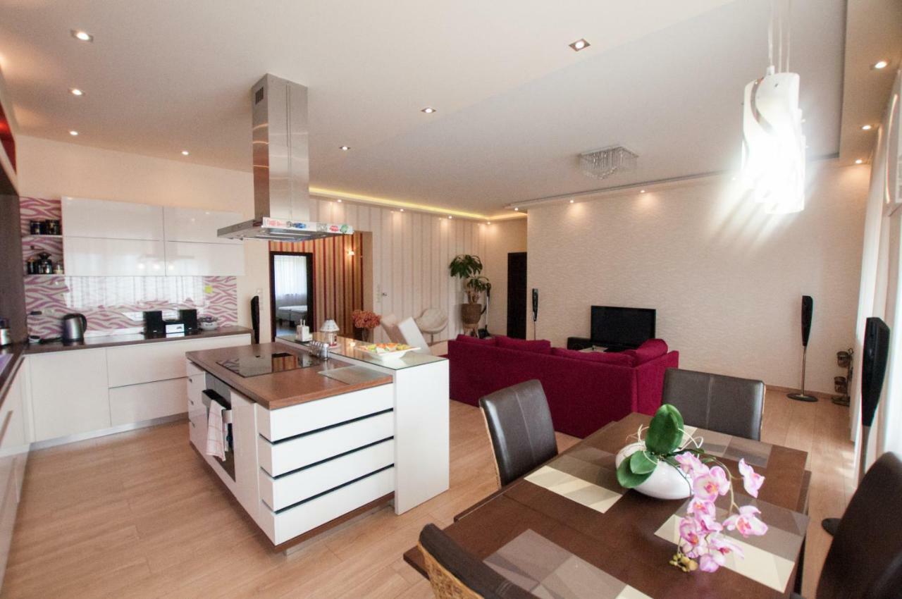 Prestige Apartment Komarno Exterior photo